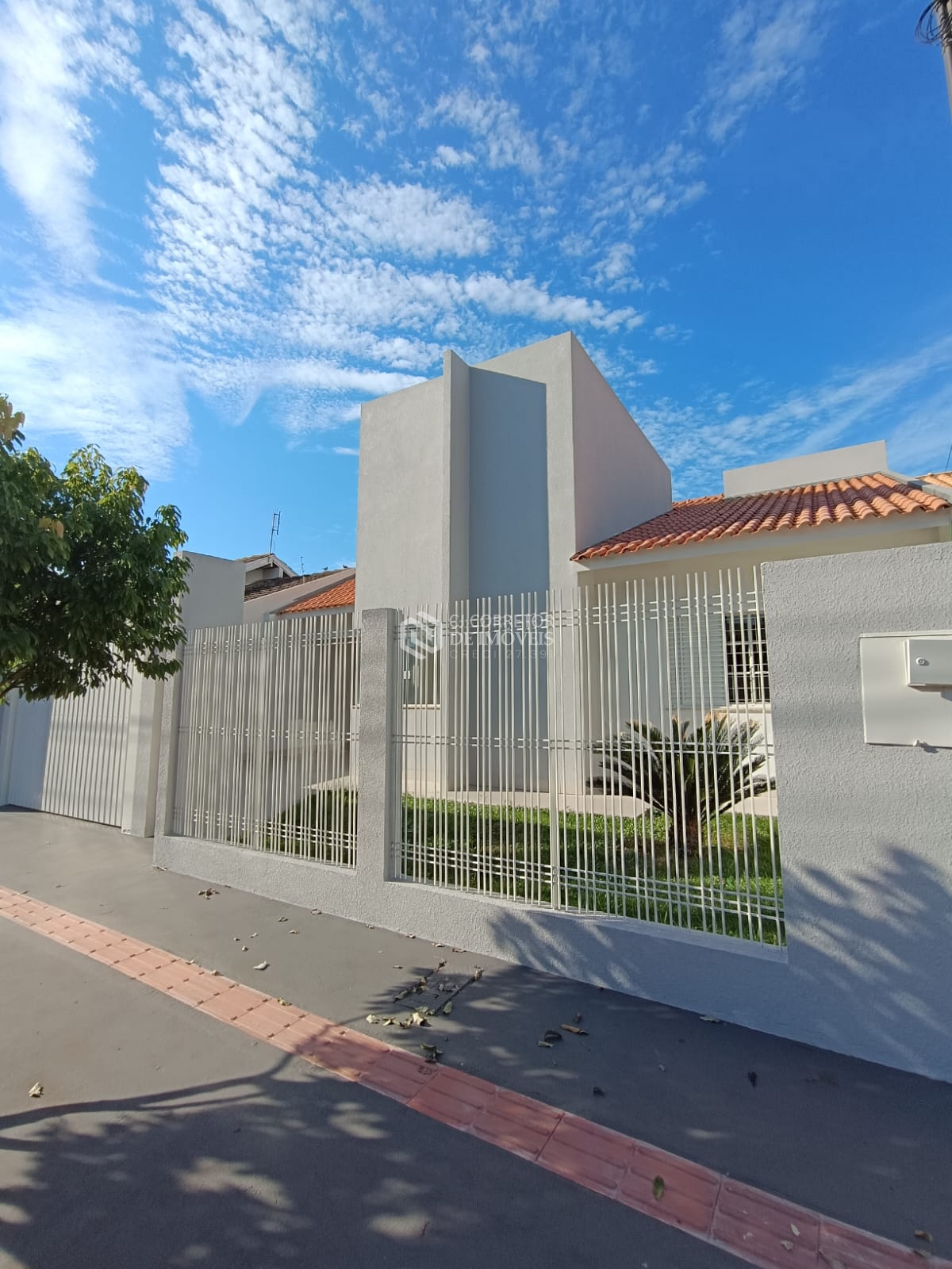 CASA À VENDA NO RESIDENCIAL ATLÂNTICO – CIANORTE/PR